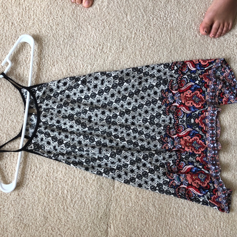 Patterned halter tank